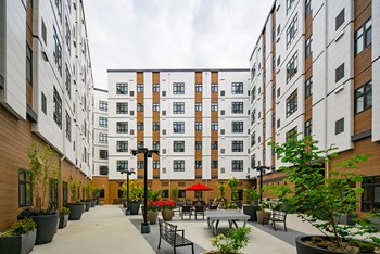 Courtyard at Thai Binh Apts in Seattle, WA 98104